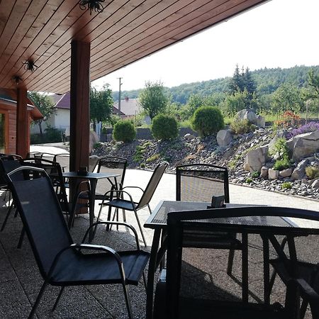 Penzion U Cola Prievidza Exteriér fotografie